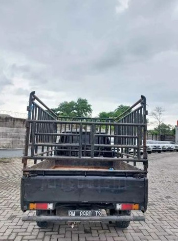 2015 Mitsubishi L300 2015 Mitsubishi L300