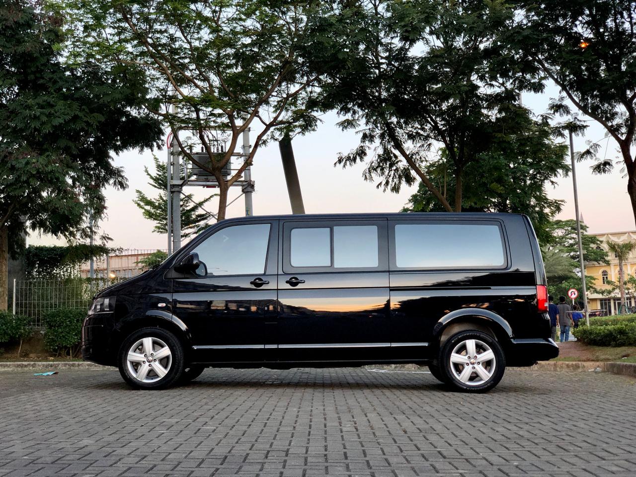 2011 Volkswagen Caravelle 2.0L TDI 2011 Volkswagen Caravelle 2.0L TDI