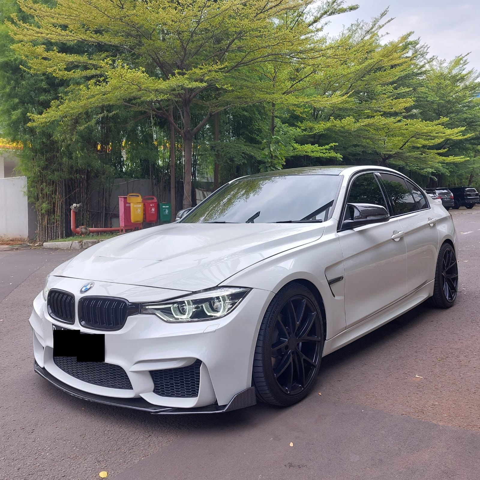 2016 BMW 3 Series Sedan  320i F30 SPORT 2016 BMW 3 Series Sedan  320i F30 SPORT