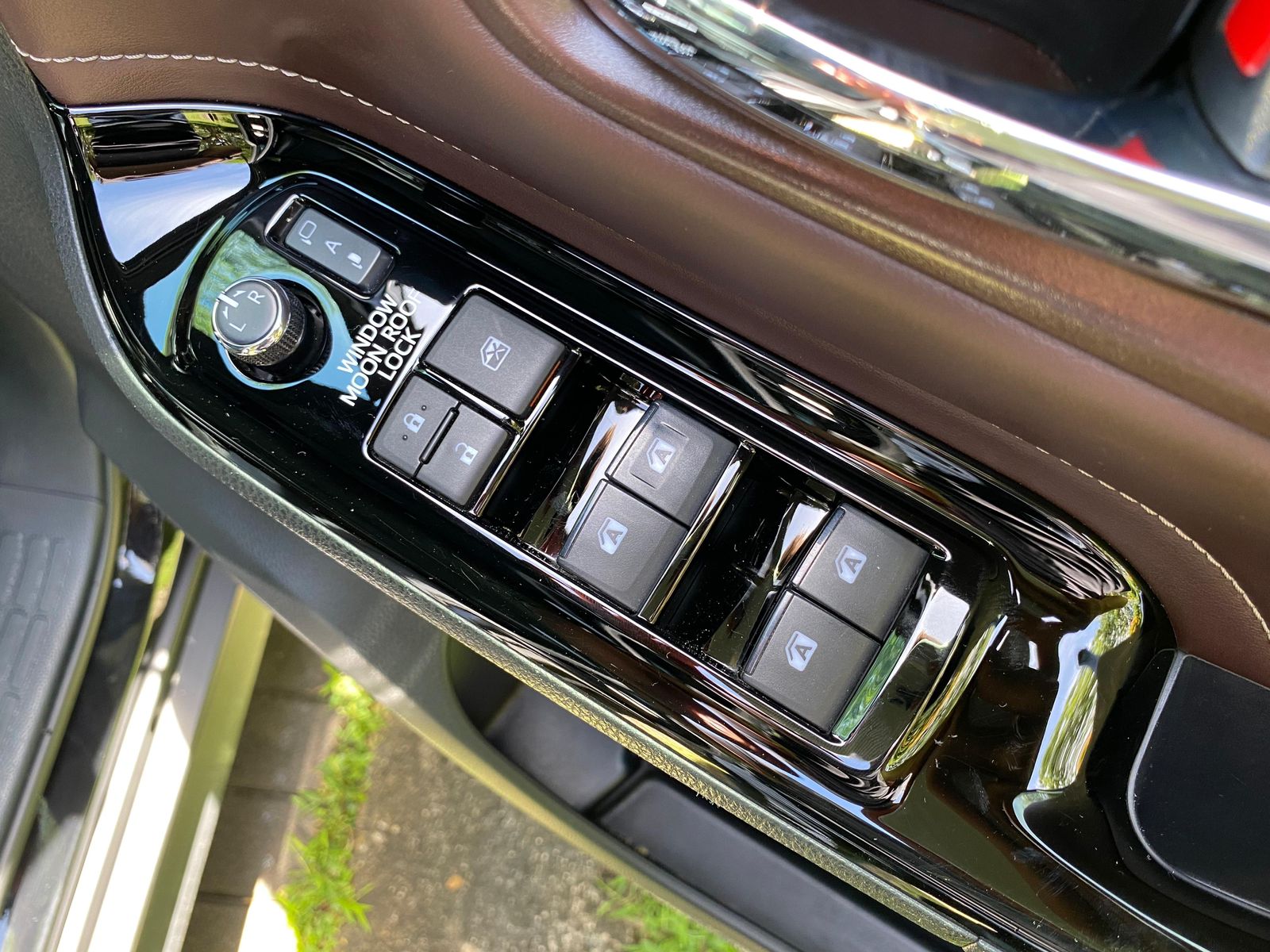 2019 Toyota Voxy 2.0 CVT 2019 Toyota Voxy 2.0 CVT