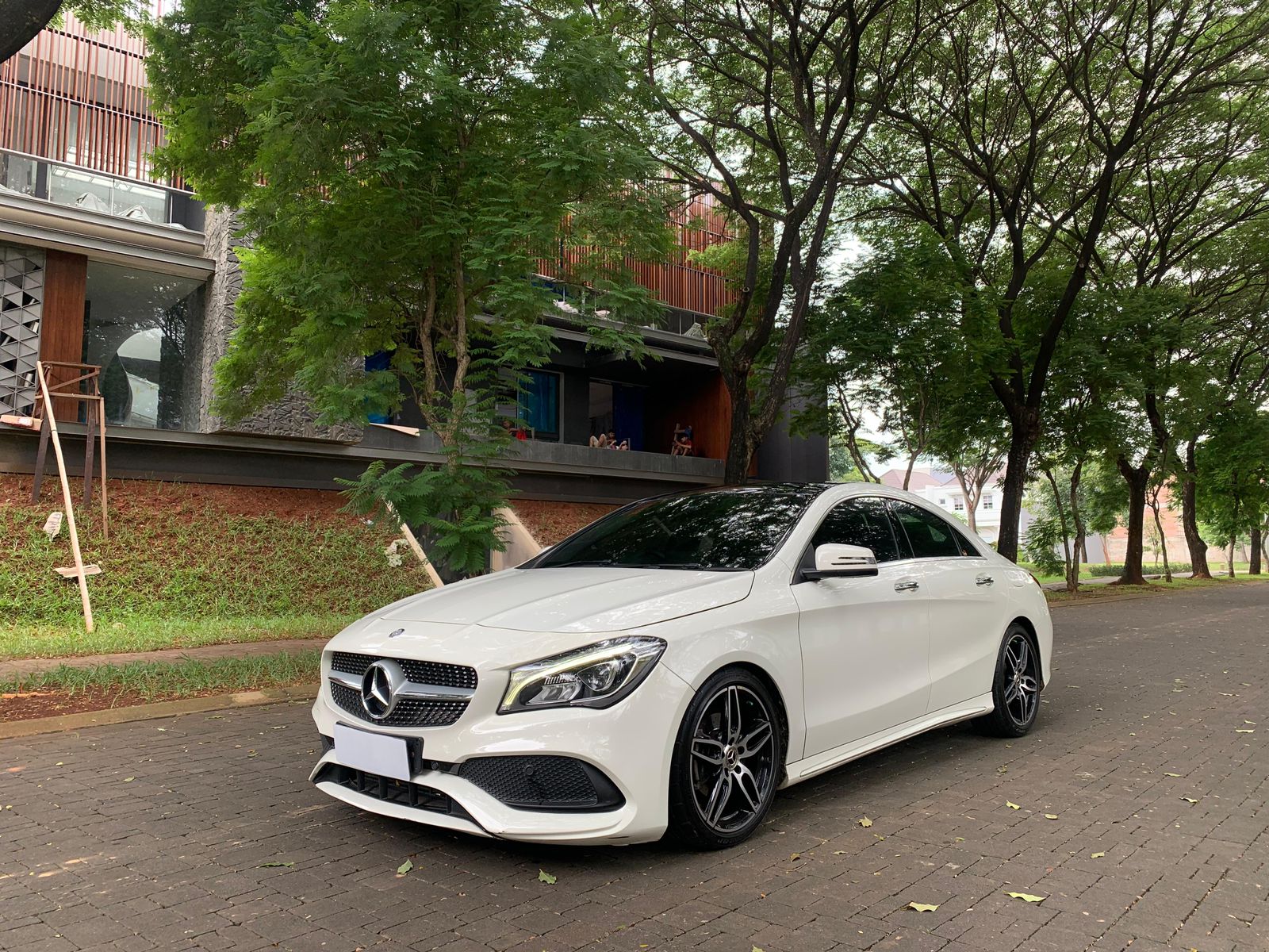 2017 Mercedes Benz CLA-Class  200 AMG Line 2017 Mercedes Benz CLA-Class  200 AMG Line