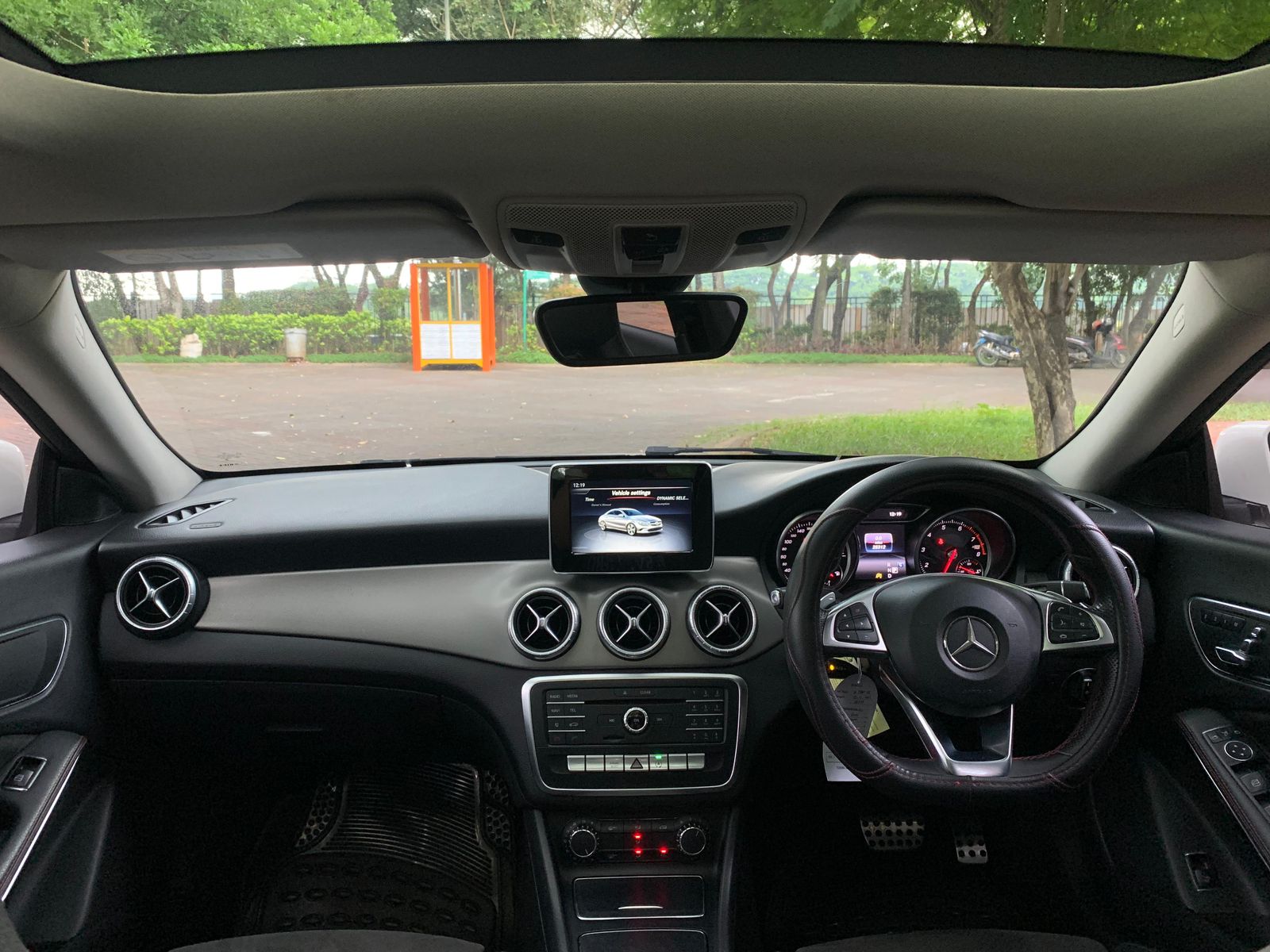 2017 Mercedes Benz CLA-Class  200 AMG Line 2017 Mercedes Benz CLA-Class  200 AMG Line