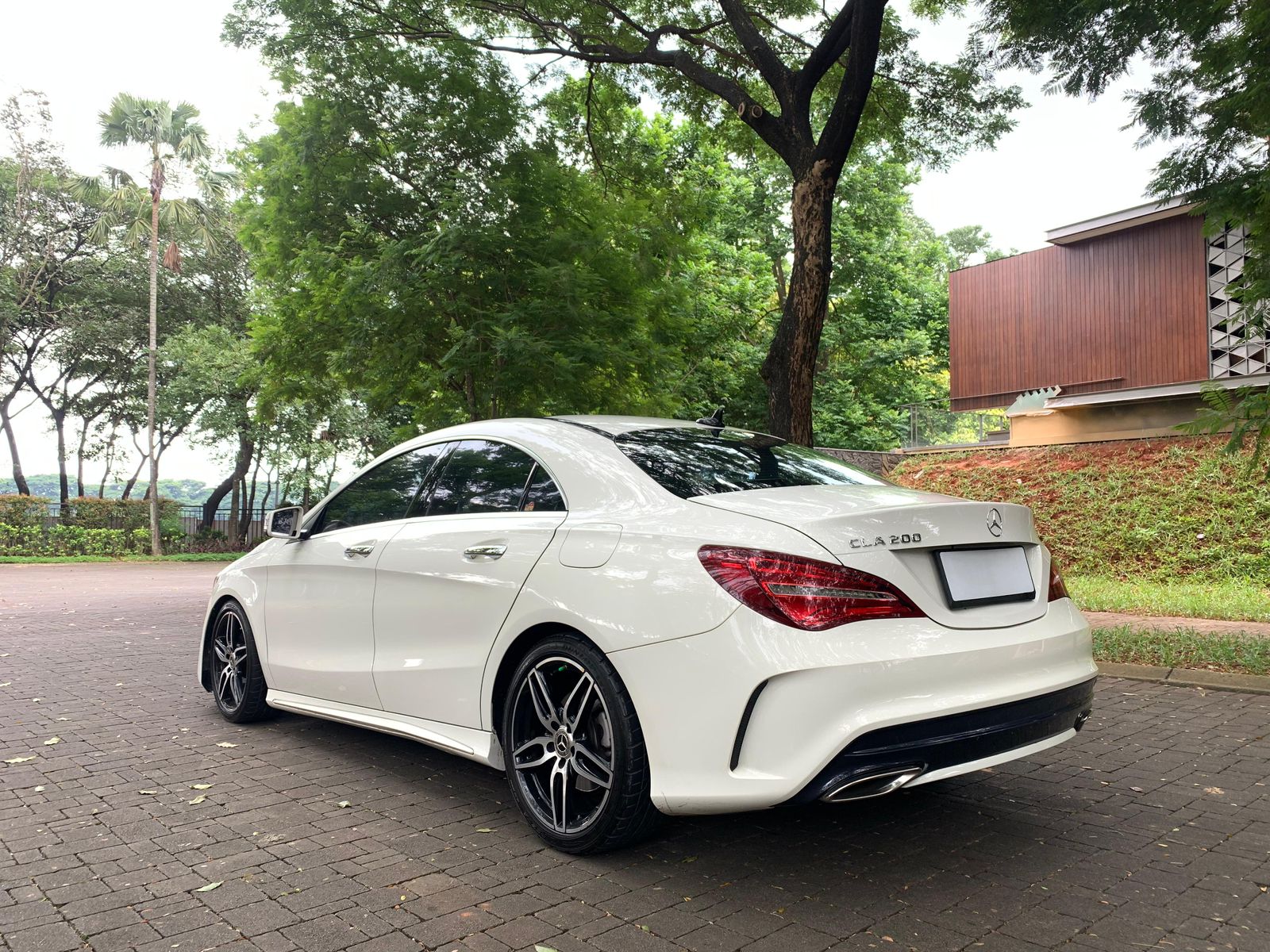 2017 Mercedes Benz CLA-Class  200 AMG Line 2017 Mercedes Benz CLA-Class  200 AMG Line