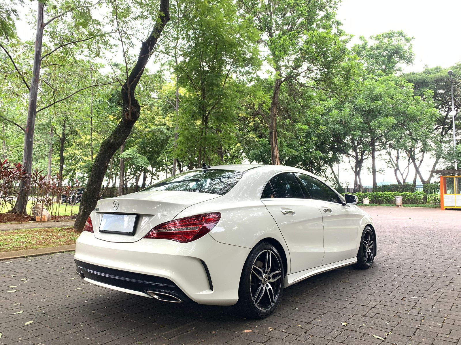 2017 Mercedes Benz CLA-Class  200 AMG Line 2017 Mercedes Benz CLA-Class  200 AMG Line