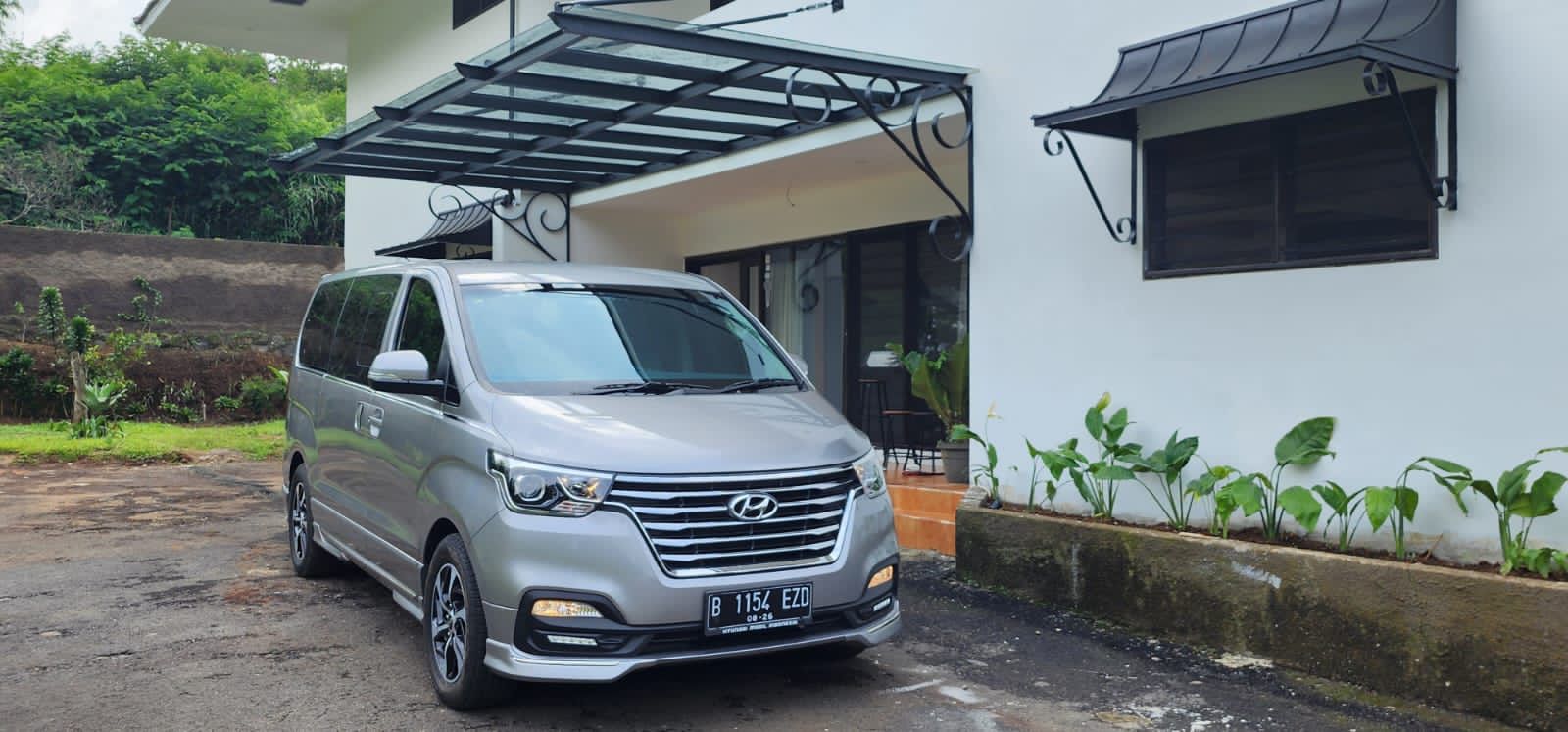 2020 Hyundai H1 2.5L CRDi Royale Bekas 2020 Hyundai H1 2.5L CRDi Royale Bekas