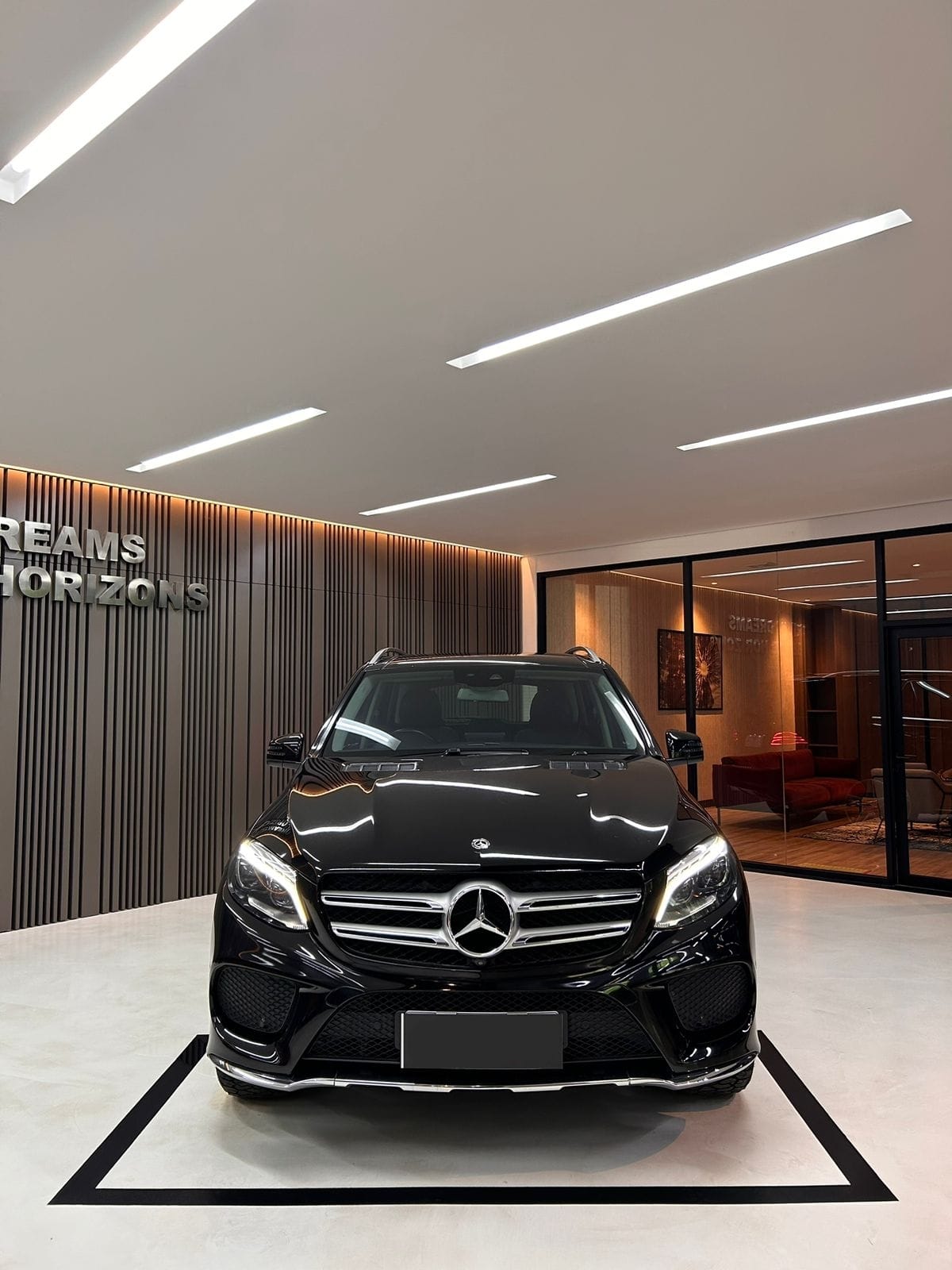 2018 Mercedes Benz GLE-Class  400 AMG Line Bekas 2018 Mercedes Benz GLE-Class  400 AMG Line Bekas