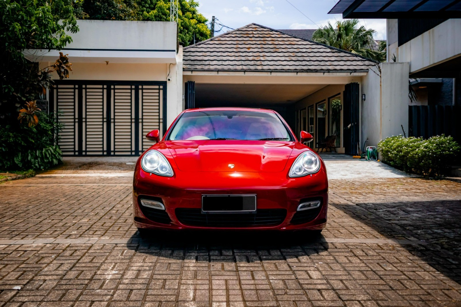 2011 Porsche Panamera Turbo PDK 2011 Porsche Panamera Turbo PDK