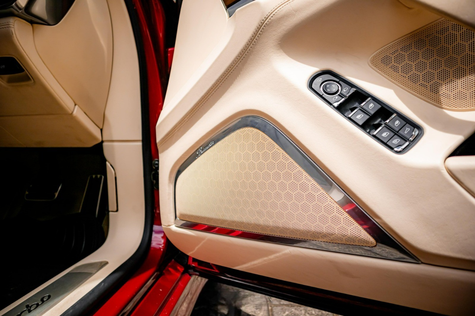 2011 Porsche Panamera Turbo PDK 2011 Porsche Panamera Turbo PDK