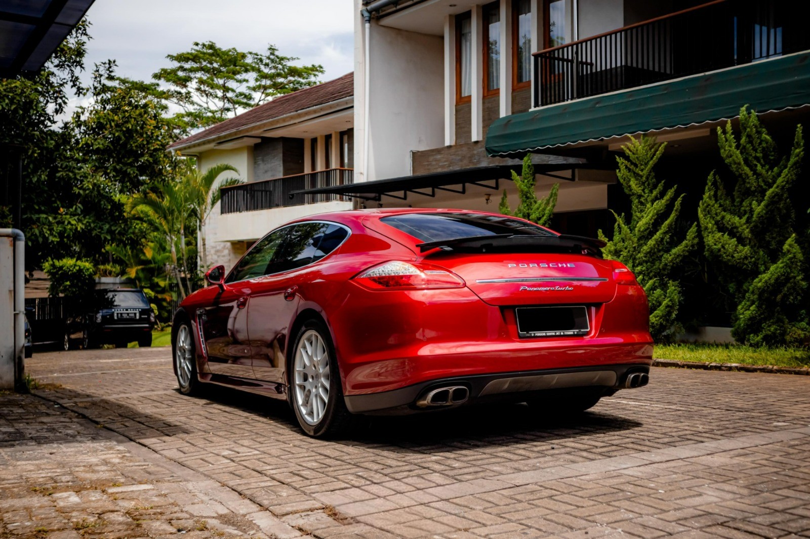 2011 Porsche Panamera Turbo PDK 2011 Porsche Panamera Turbo PDK