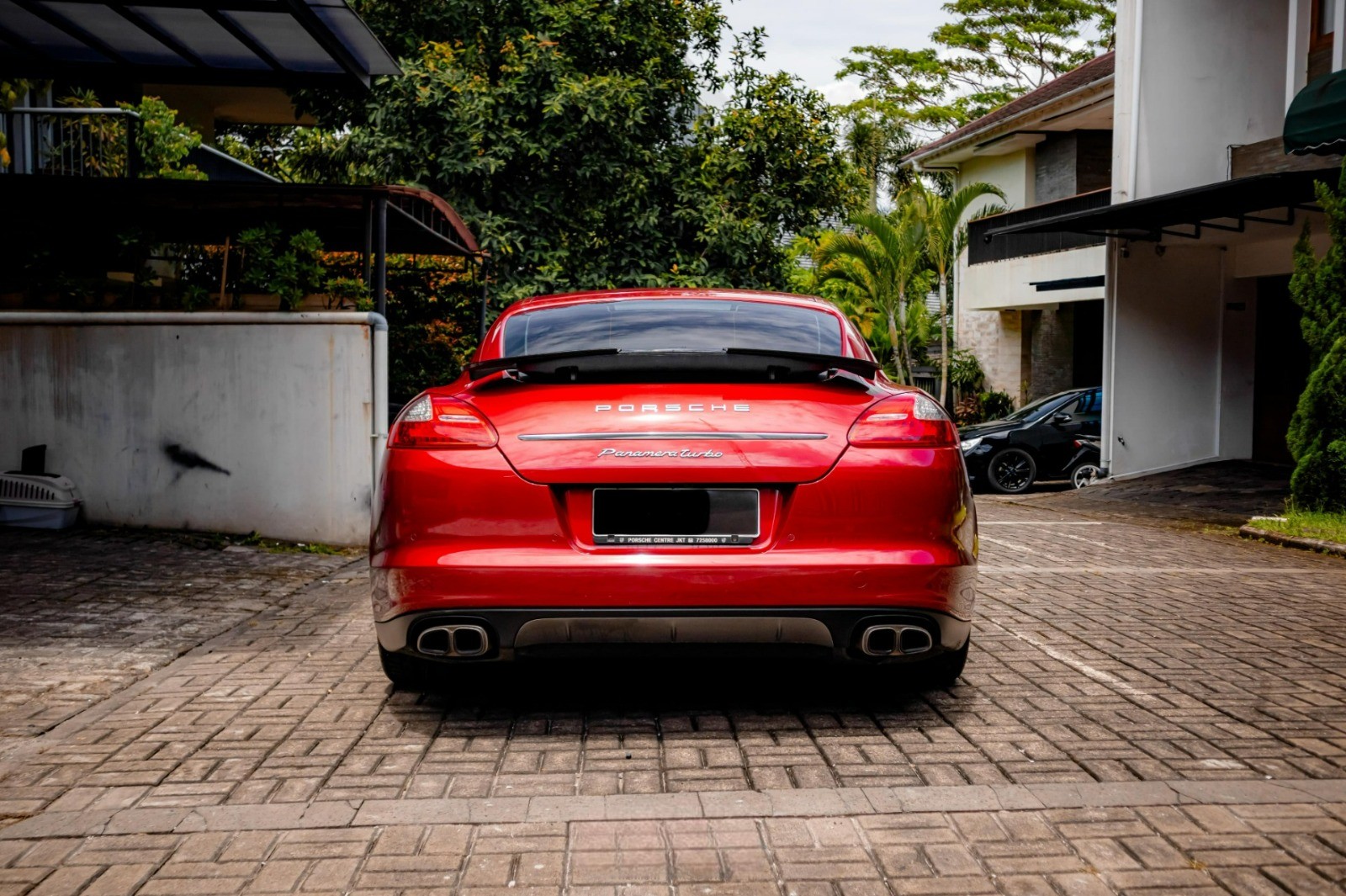 2011 Porsche Panamera Turbo PDK 2011 Porsche Panamera Turbo PDK