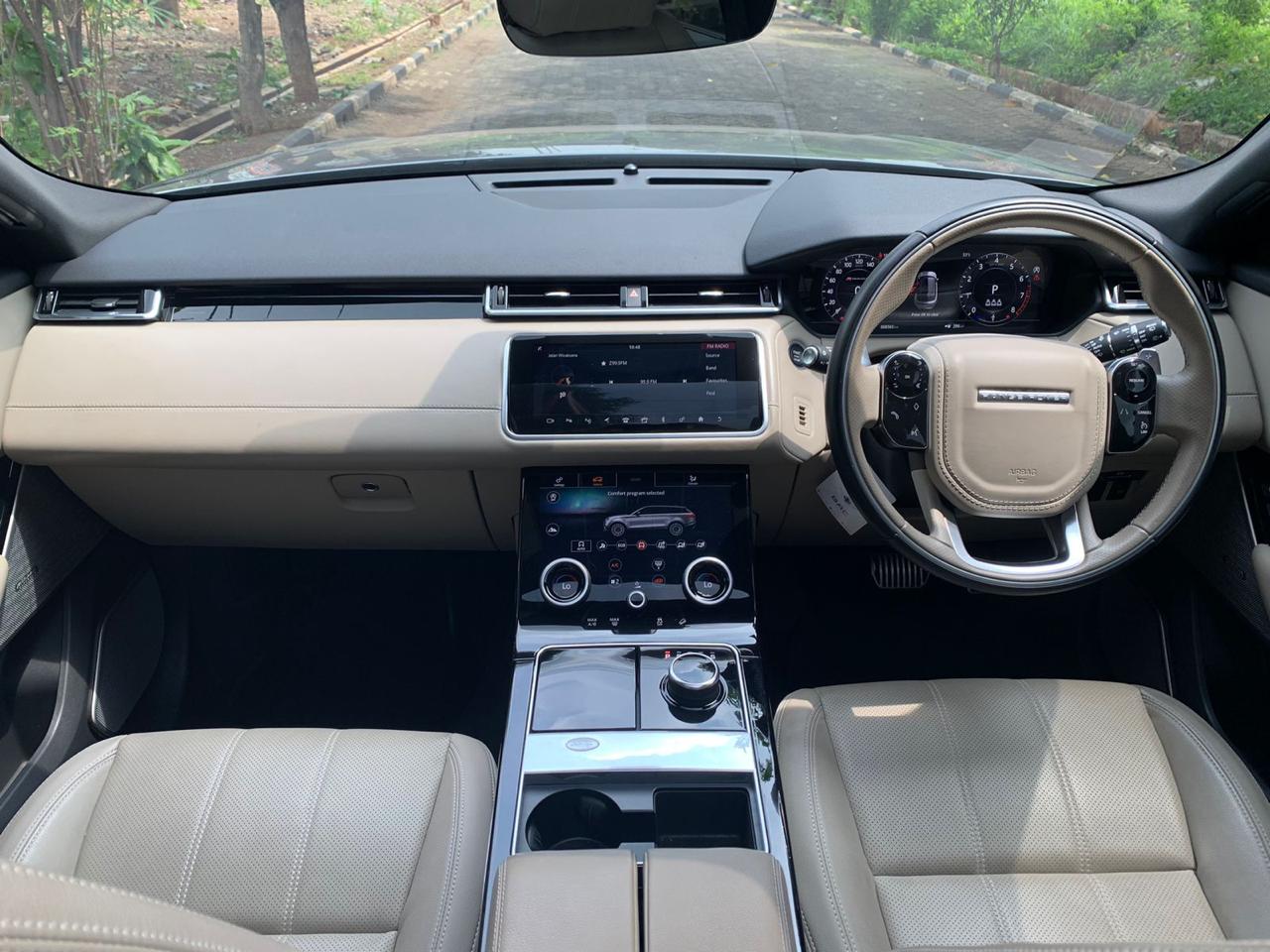 2019 Land Rover Range Rover Velar 3.0 SE R-Dynamic 2019 Land Rover Range Rover Velar 3.0 SE R-Dynamic