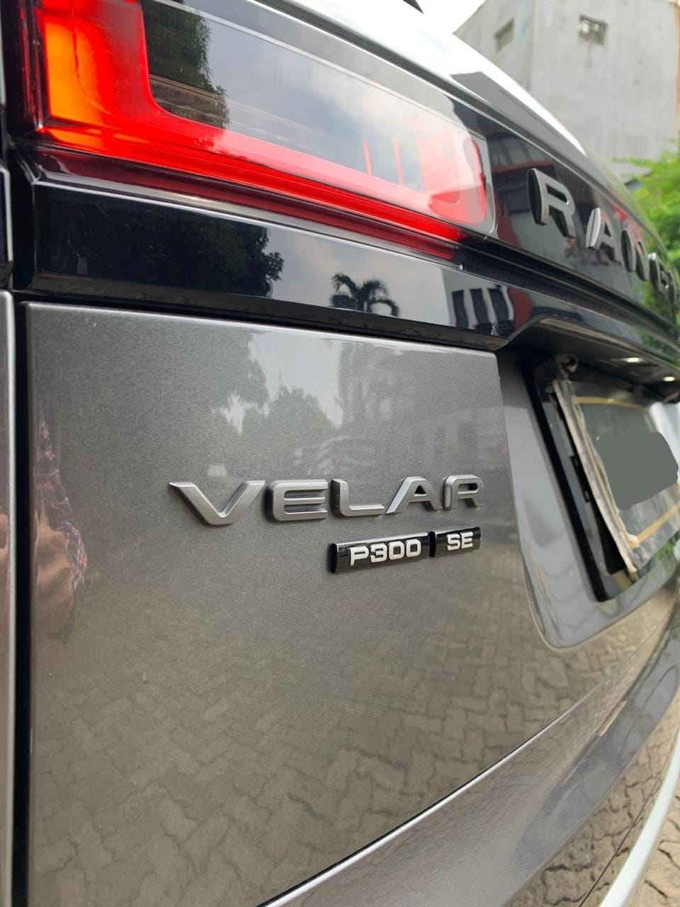 2019 Land Rover Range Rover Velar 3.0 SE R-Dynamic 2019 Land Rover Range Rover Velar 3.0 SE R-Dynamic