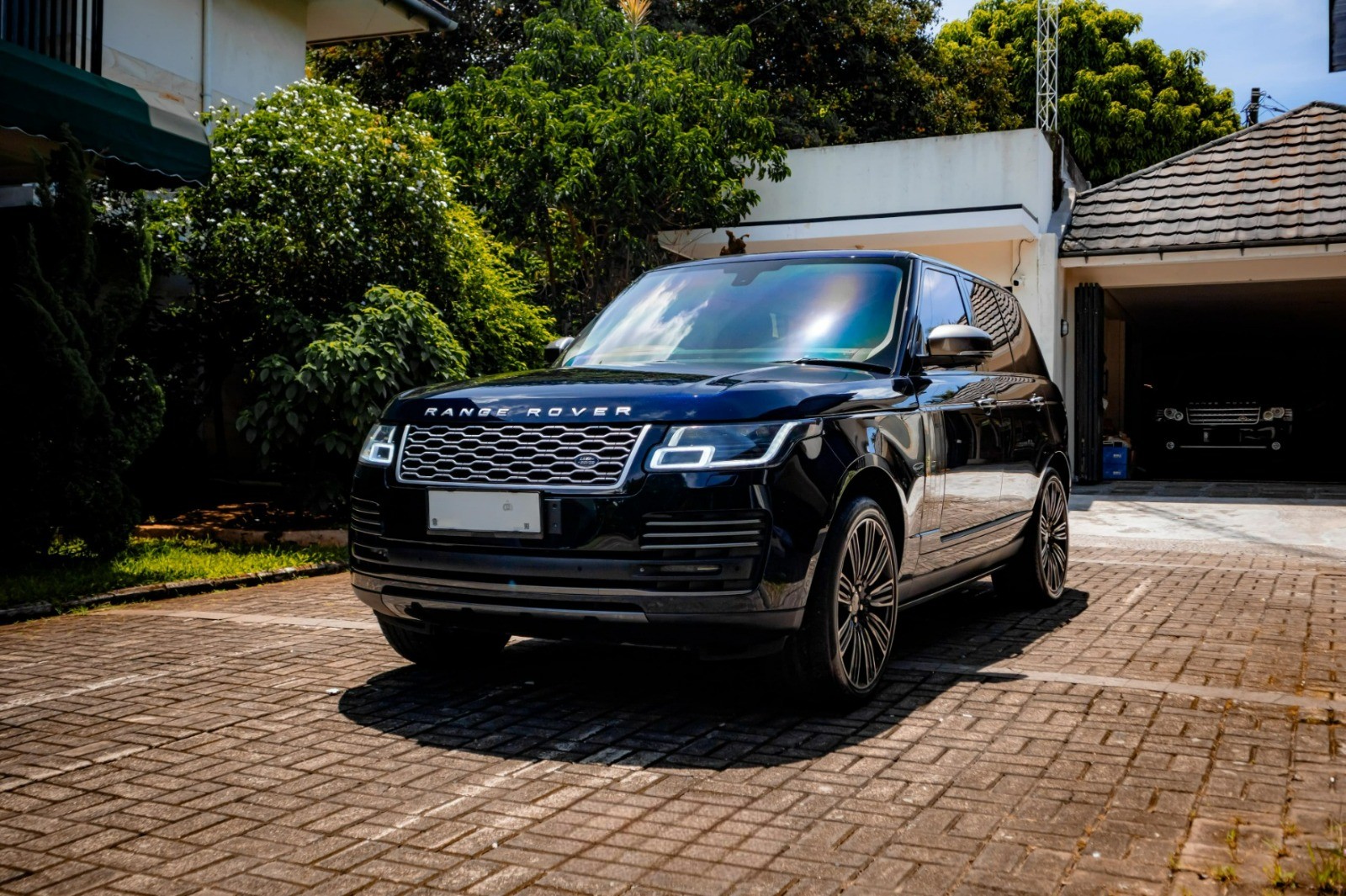 2013 Land Rover Range Rover Vogue 5.0 AUTOBIOGRAPHY AT 2013 Land Rover Range Rover Vogue 5.0 AUTOBIOGRAPHY AT