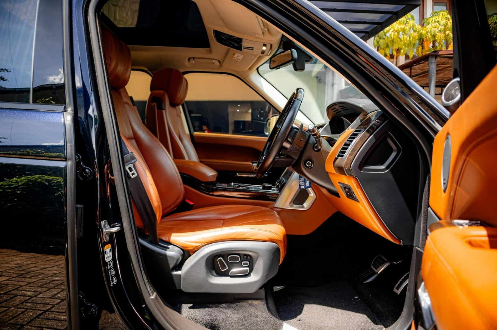 2013 Land Rover Range Rover Vogue 5.0 AUTOBIOGRAPHY AT 2013 Land Rover Range Rover Vogue 5.0 AUTOBIOGRAPHY AT