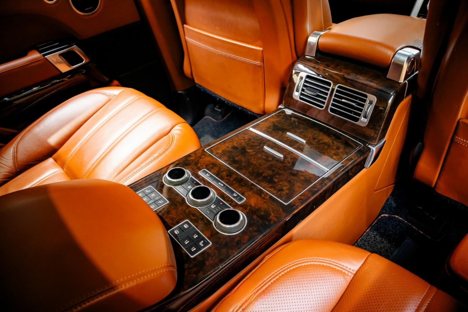 2013 Land Rover Range Rover Vogue 5.0 AUTOBIOGRAPHY AT 2013 Land Rover Range Rover Vogue 5.0 AUTOBIOGRAPHY AT