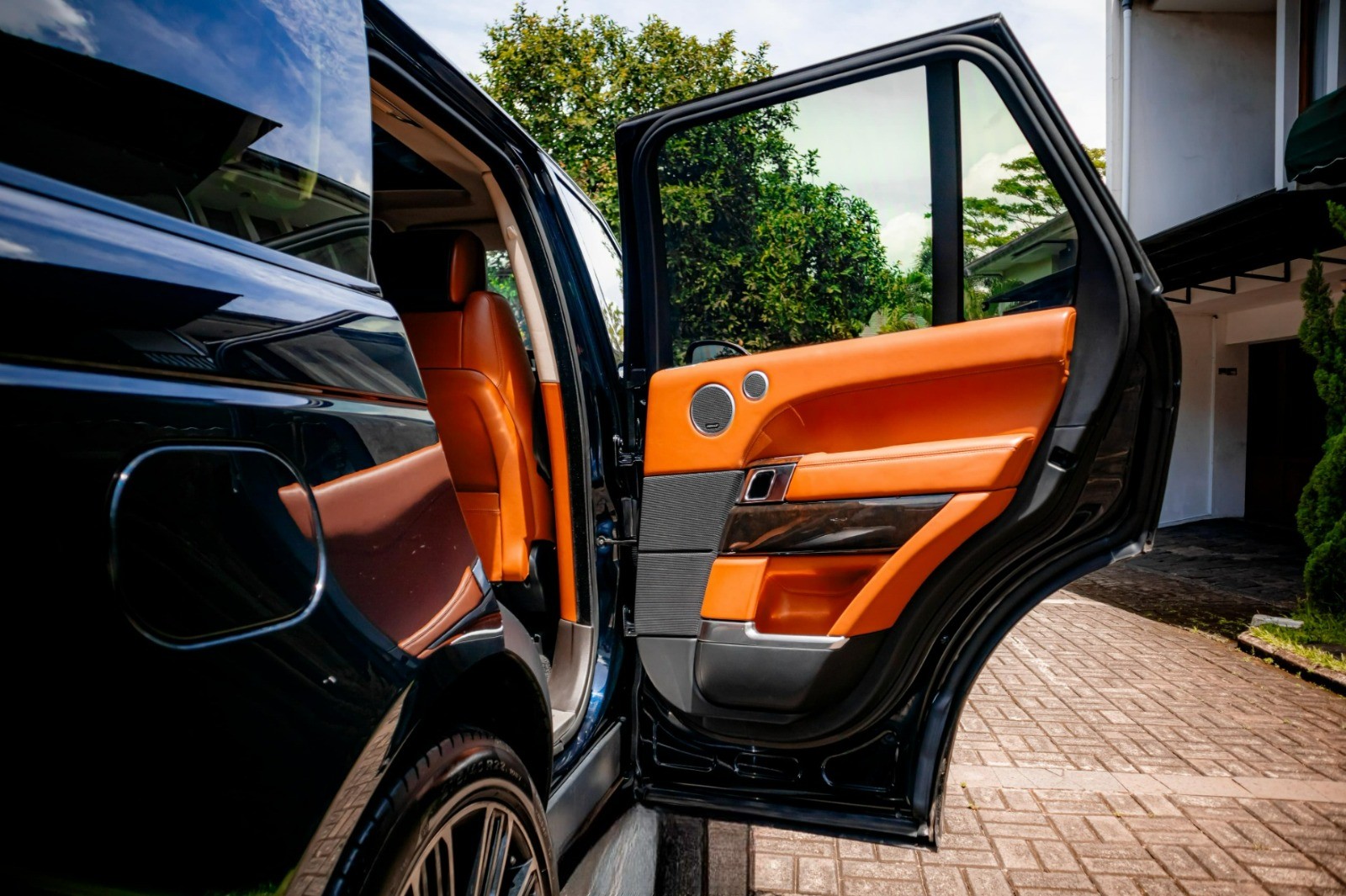 2013 Land Rover Range Rover Vogue 5.0 AUTOBIOGRAPHY AT 2013 Land Rover Range Rover Vogue 5.0 AUTOBIOGRAPHY AT