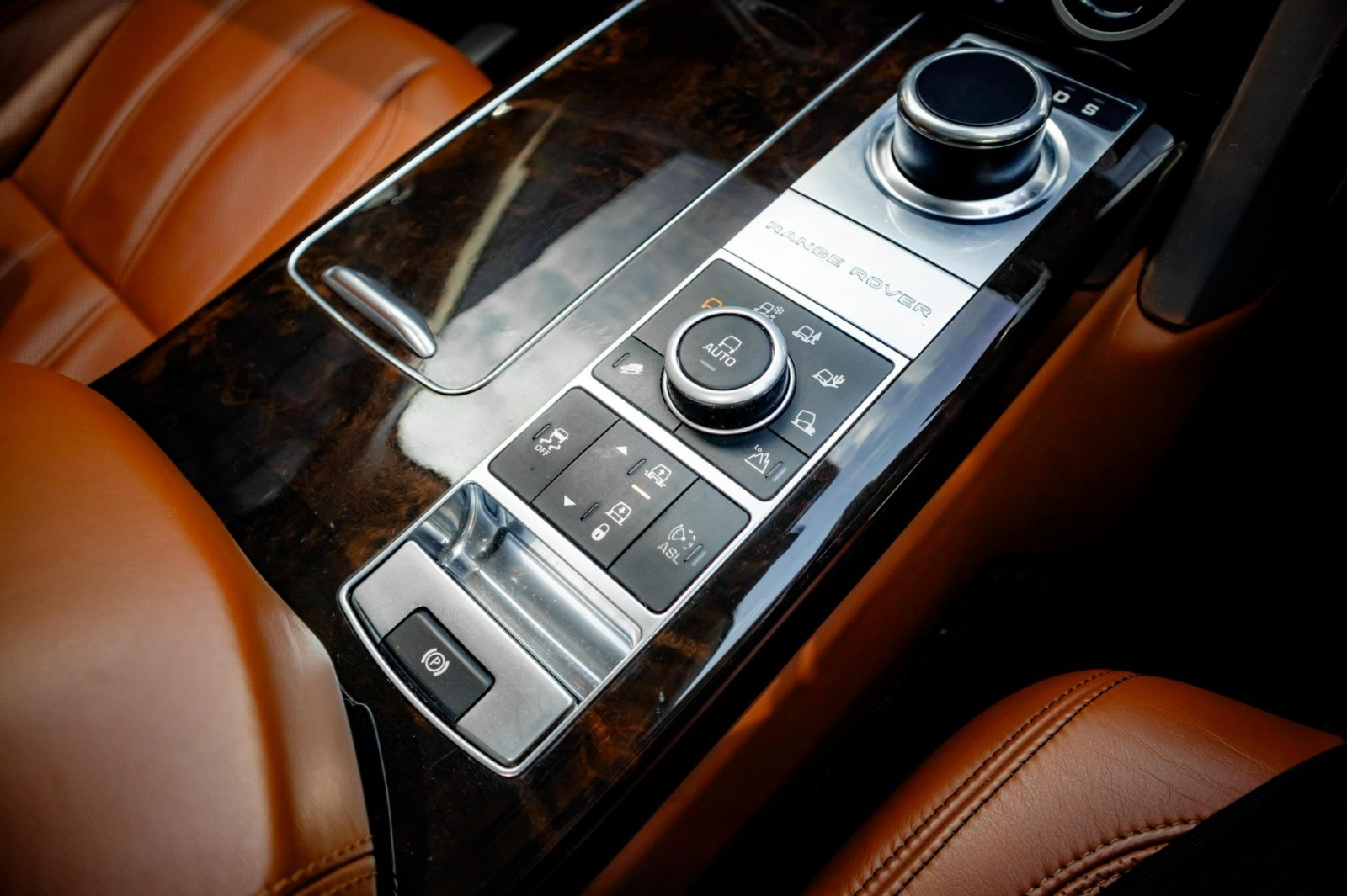 2013 Land Rover Range Rover Vogue 5.0 AUTOBIOGRAPHY AT 2013 Land Rover Range Rover Vogue 5.0 AUTOBIOGRAPHY AT