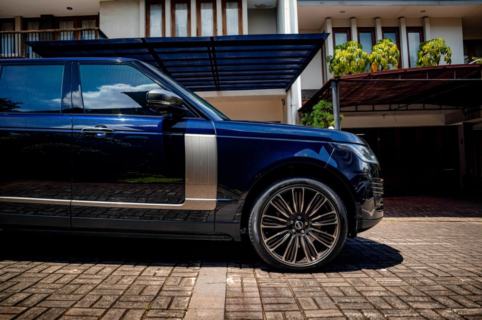 2013 Land Rover Range Rover Vogue 5.0 AUTOBIOGRAPHY AT 2013 Land Rover Range Rover Vogue 5.0 AUTOBIOGRAPHY AT