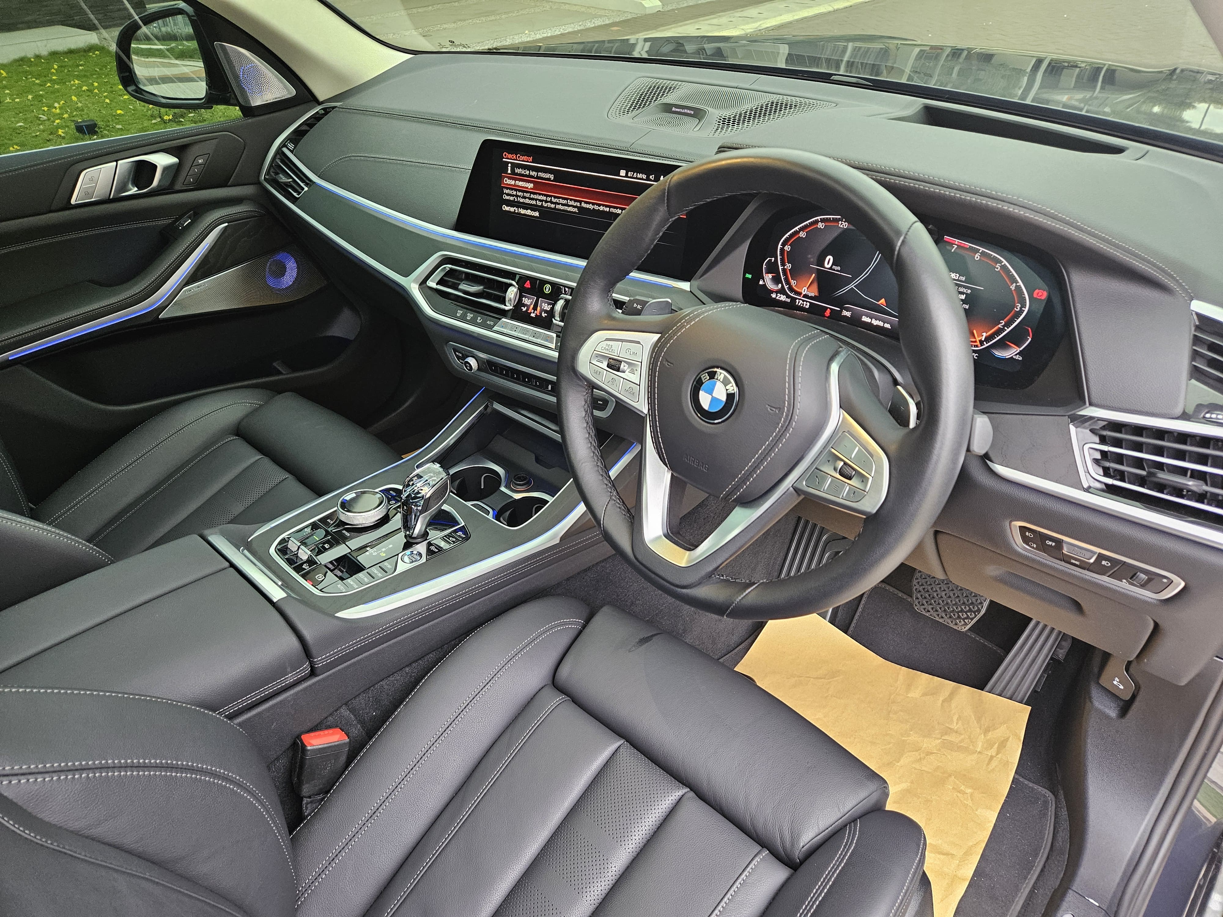 2022 BMW X7 X7 Xdrive 40i Pure Excelence 2022 BMW X7 X7 Xdrive 40i Pure Excelence