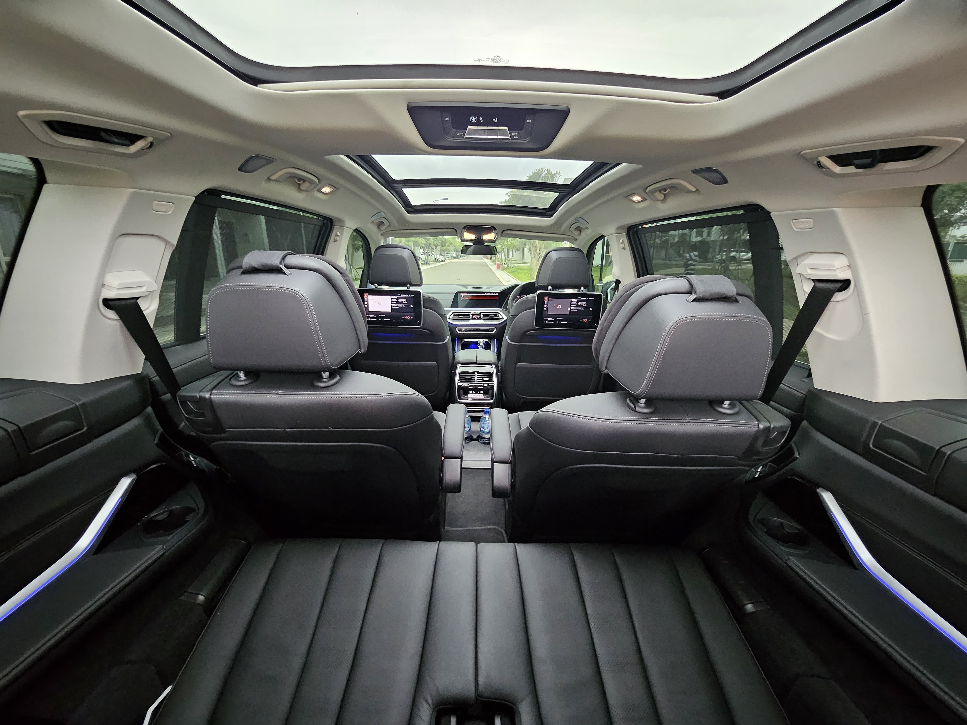 2022 BMW X7 X7 Xdrive 40i Pure Excelence 2022 BMW X7 X7 Xdrive 40i Pure Excelence