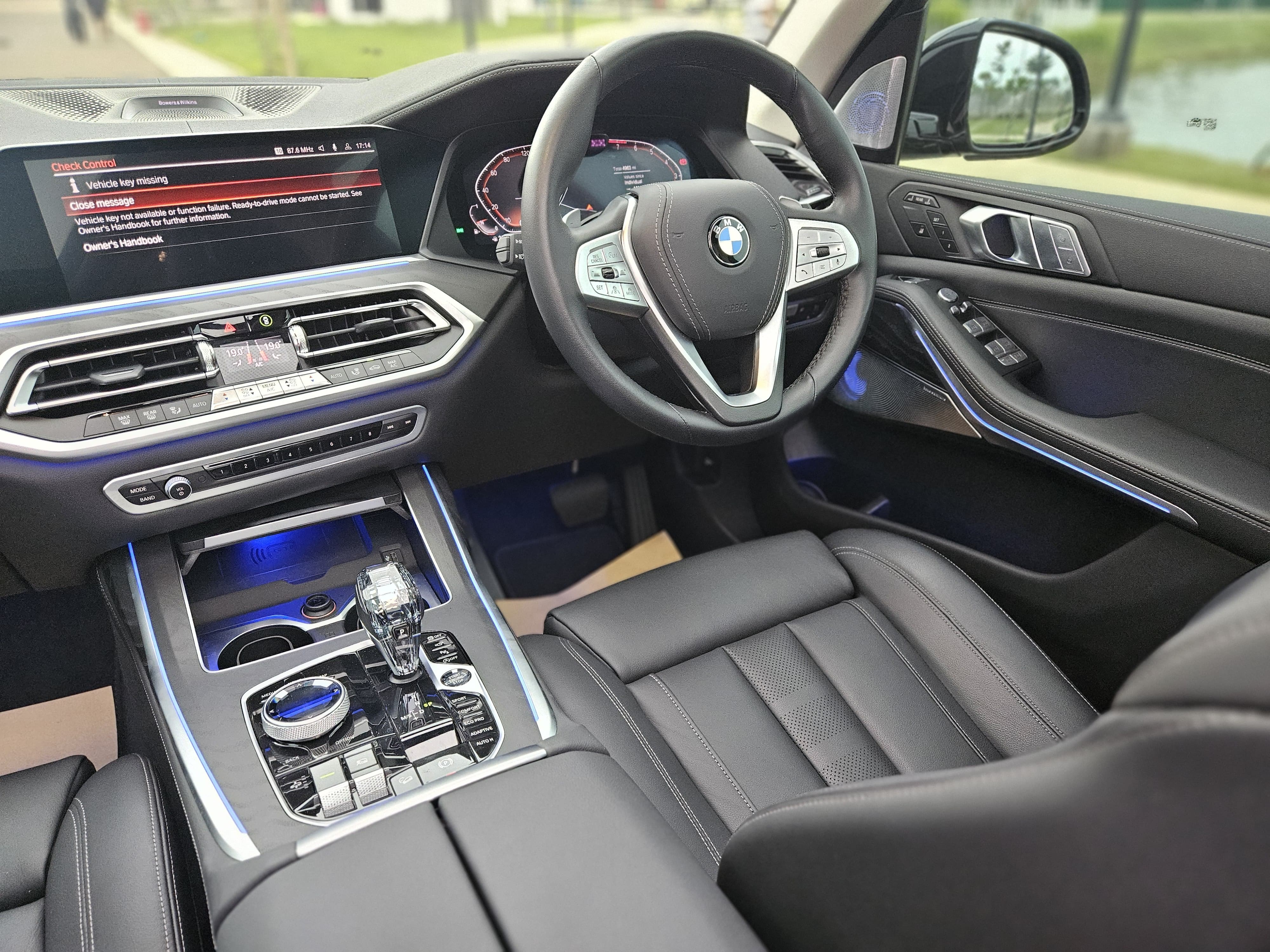 2022 BMW X7 X7 Xdrive 40i Pure Excelence 2022 BMW X7 X7 Xdrive 40i Pure Excelence