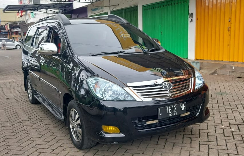 2010 Toyota Kijang Innova 2.0 G AT 2010 Toyota Kijang Innova 2.0 G AT