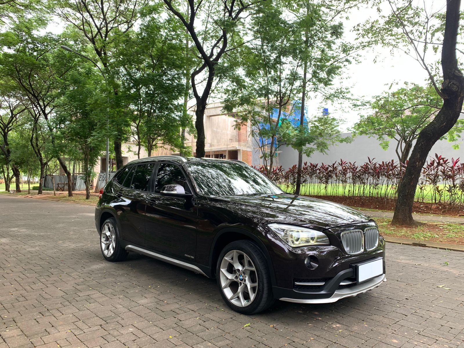 Second Hand 2015 BMW X1  SDRIVE 18i AT CKD Second Hand 2015 BMW X1  SDRIVE 18i AT CKD