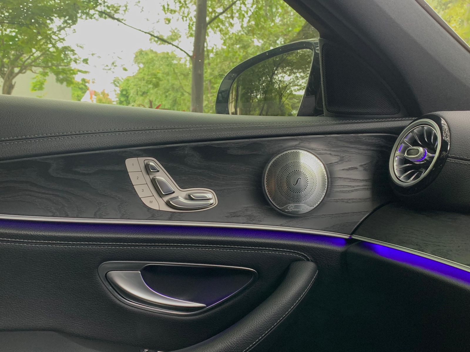 2017 Mercedes Benz E-Class  E 300 AVANTGARDE AMG 2017 Mercedes Benz E-Class  E 300 AVANTGARDE AMG