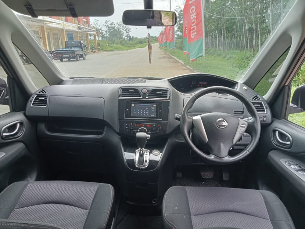 2013 Nissan Serena 2013 Nissan Serena