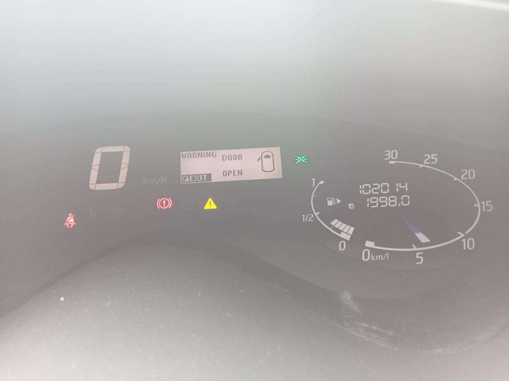 2013 Nissan Serena 2013 Nissan Serena