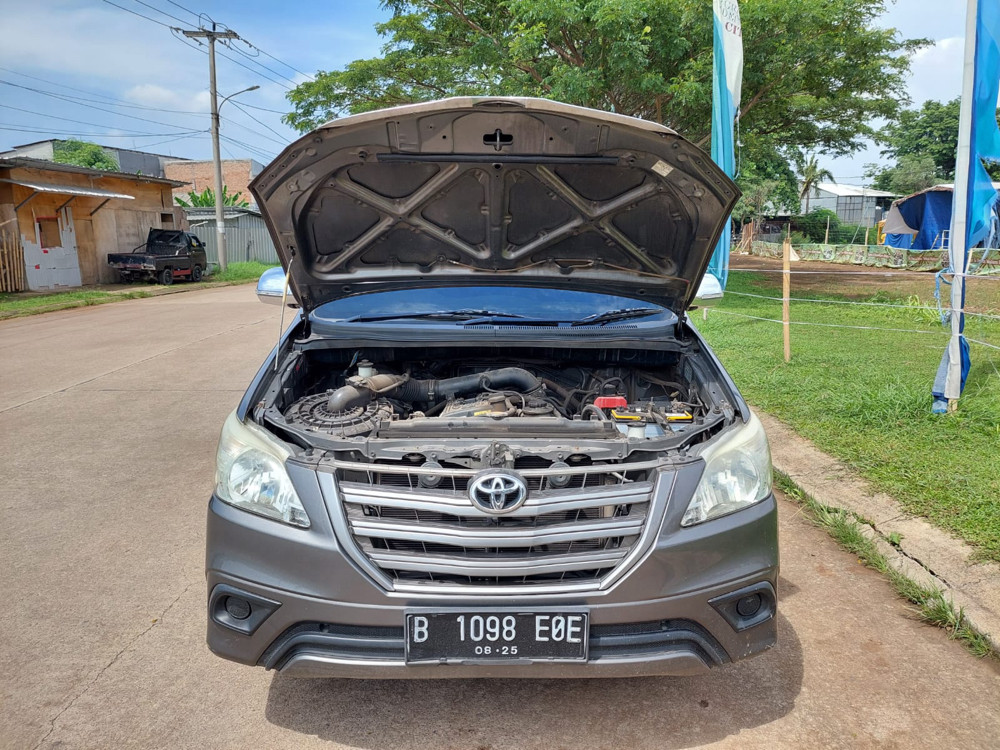 2015 Toyota Kijang Innova 2015 Toyota Kijang Innova