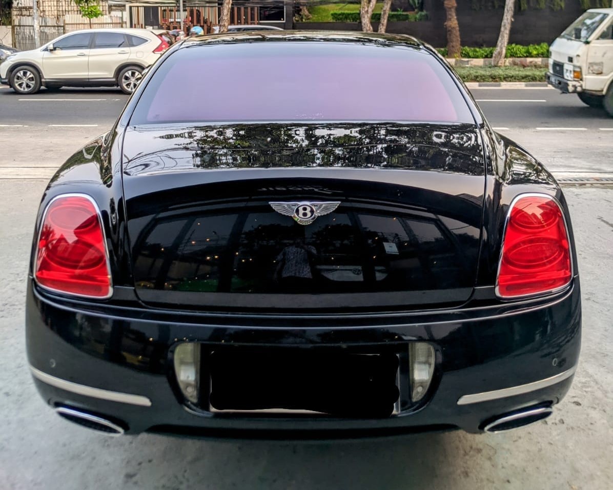 2012 Bentley Flying Spur 6.0 L W12 2012 Bentley Flying Spur 6.0 L W12