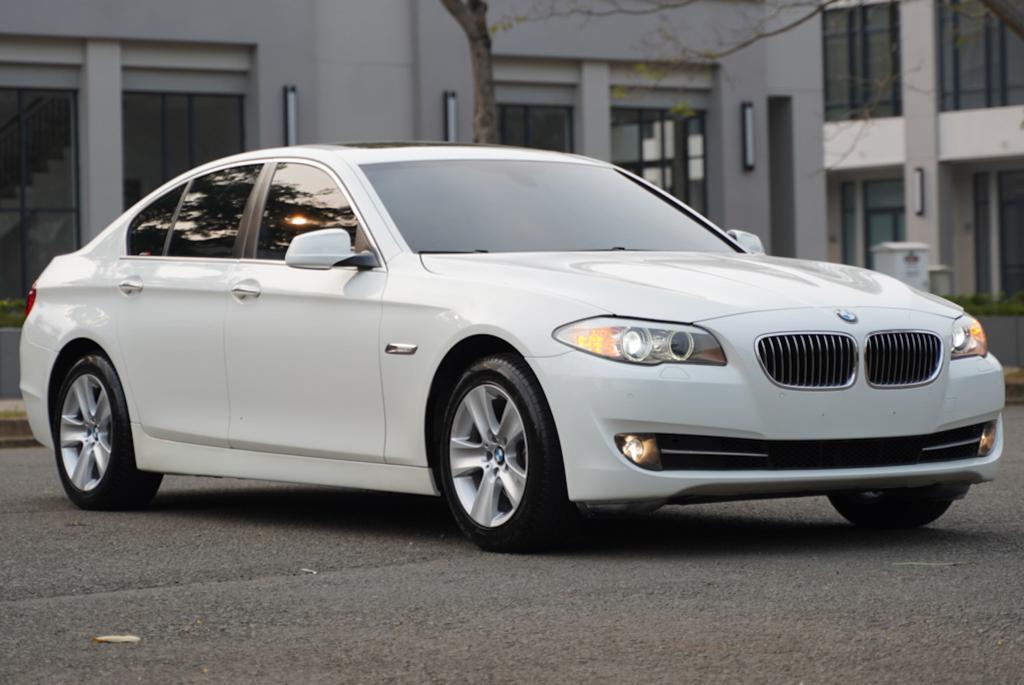 2013 BMW 5 Series Sedan  528i F10 LUXURY 2013 BMW 5 Series Sedan  528i F10 LUXURY