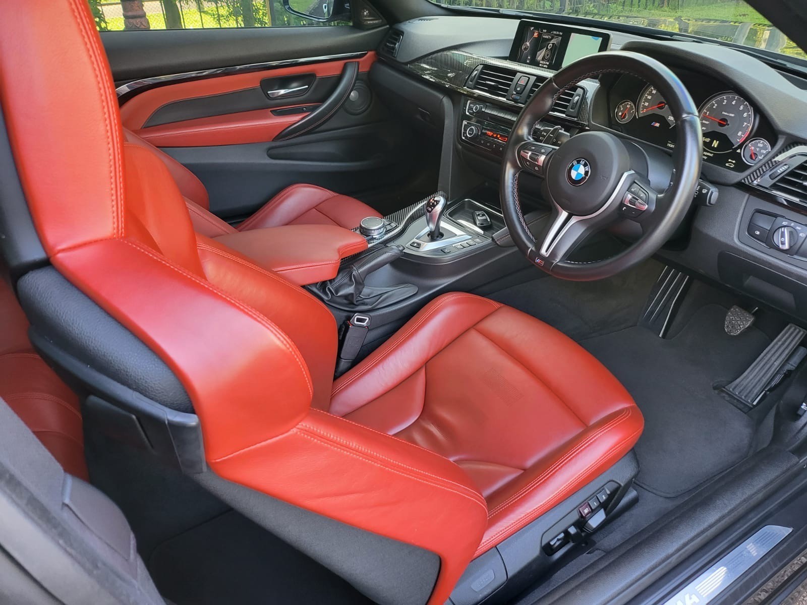 2015 BMW M4 Coupe  3.0 L AT 2015 BMW M4 Coupe  3.0 L AT