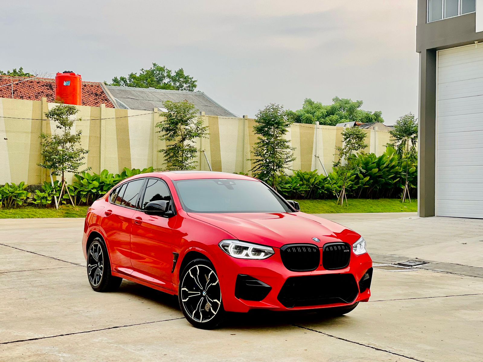 2021 BMW X4 M Bekas 2021 BMW X4 M Bekas