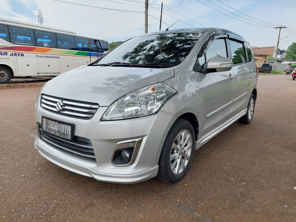 2015 Suzuki Ertiga  2015 Suzuki Ertiga