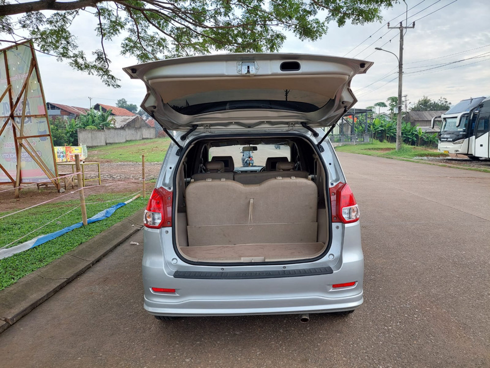2015 Suzuki Ertiga  2015 Suzuki Ertiga