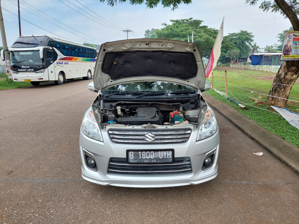 2015 Suzuki Ertiga  2015 Suzuki Ertiga