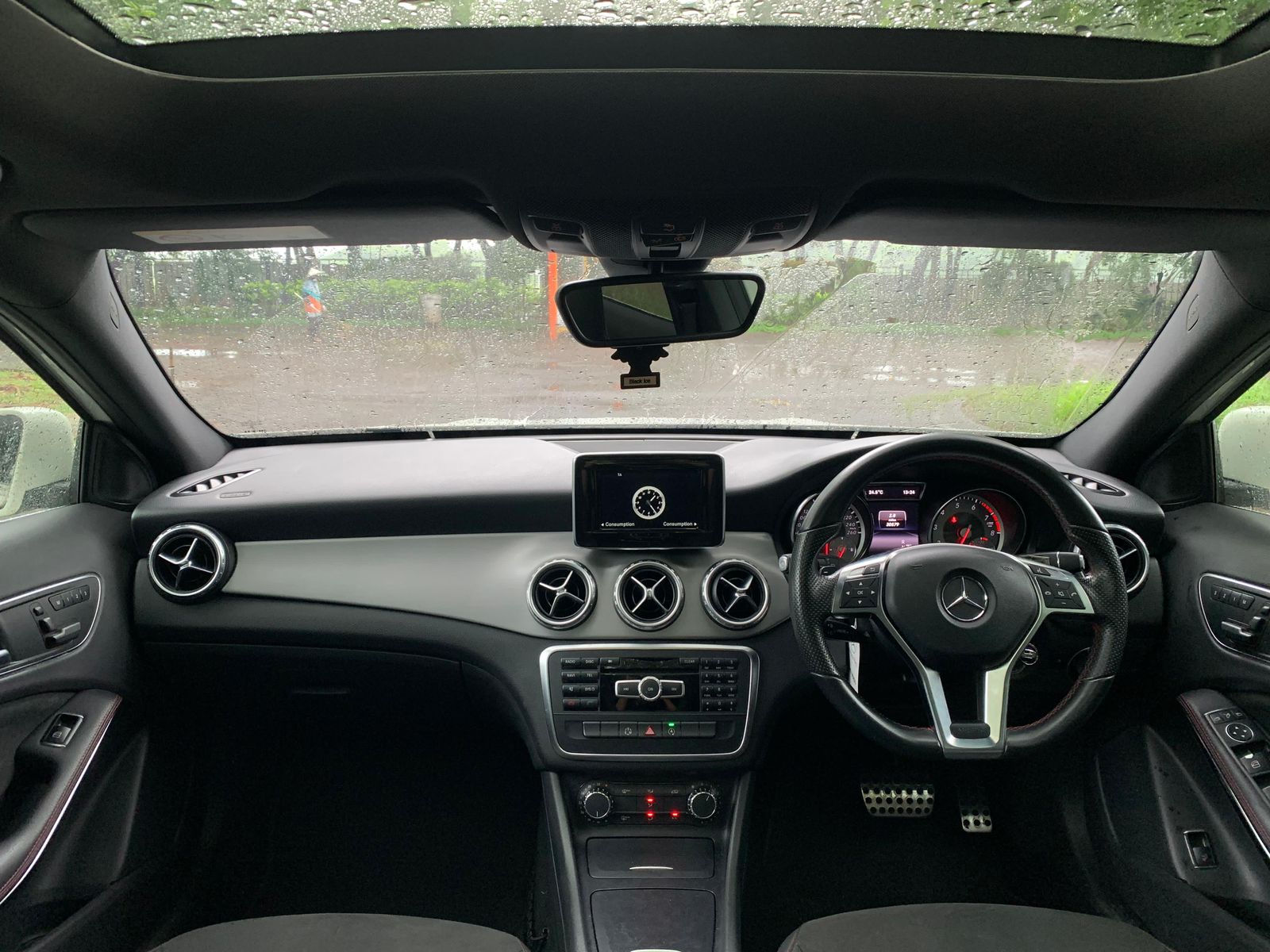 2015 Mercedes Benz GLA 200 AMG SPORT 2015 Mercedes Benz GLA 200 AMG SPORT