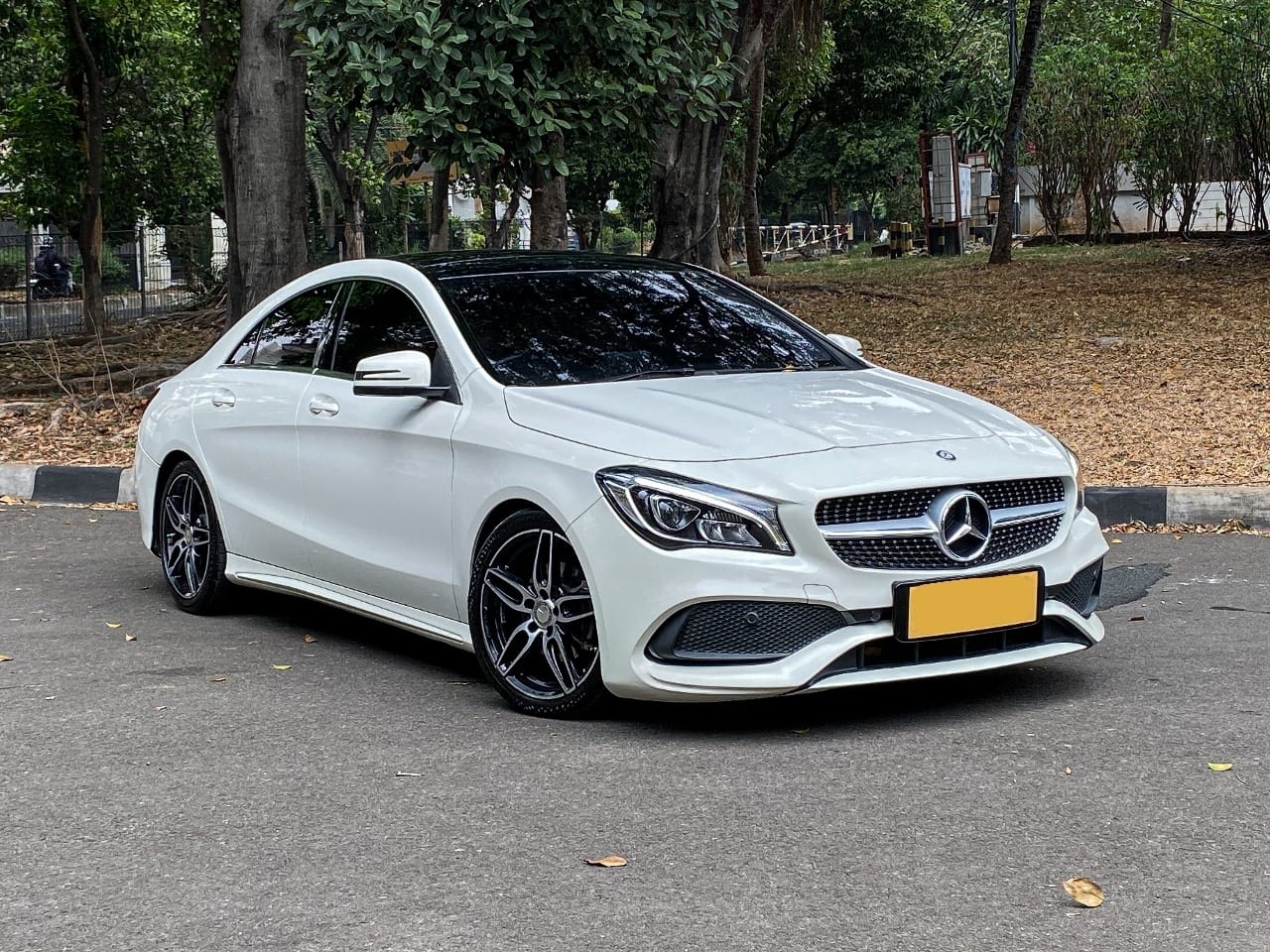 Second Hand 2016 Mercedes Benz CLA-Class  200 SPORT Second Hand 2016 Mercedes Benz CLA-Class  200 SPORT