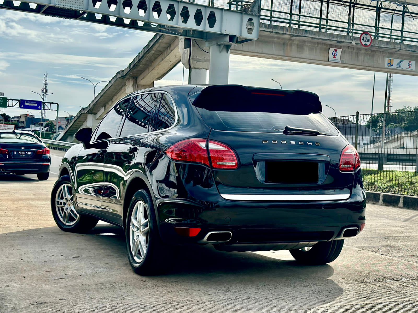 2012 Porsche Cayenne 3.6 AT 2012 Porsche Cayenne 3.6 AT