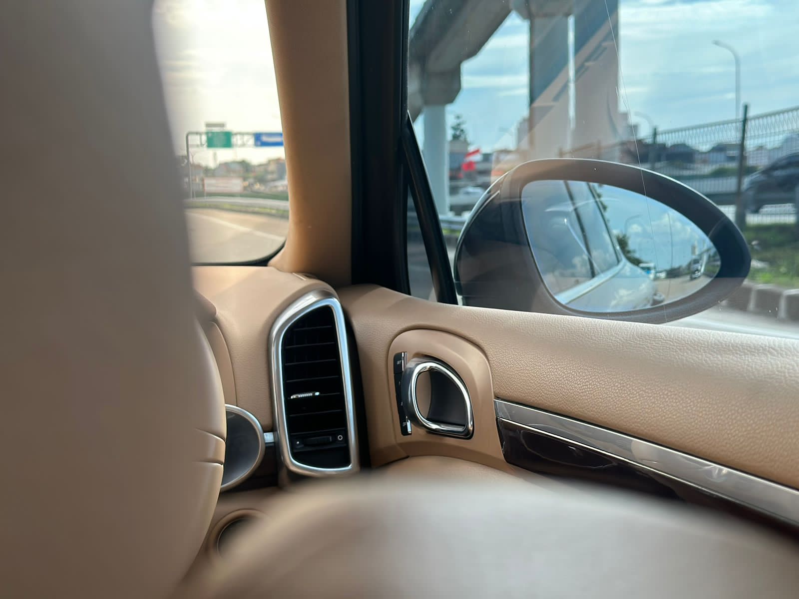 2012 Porsche Cayenne 3.6 AT 2012 Porsche Cayenne 3.6 AT