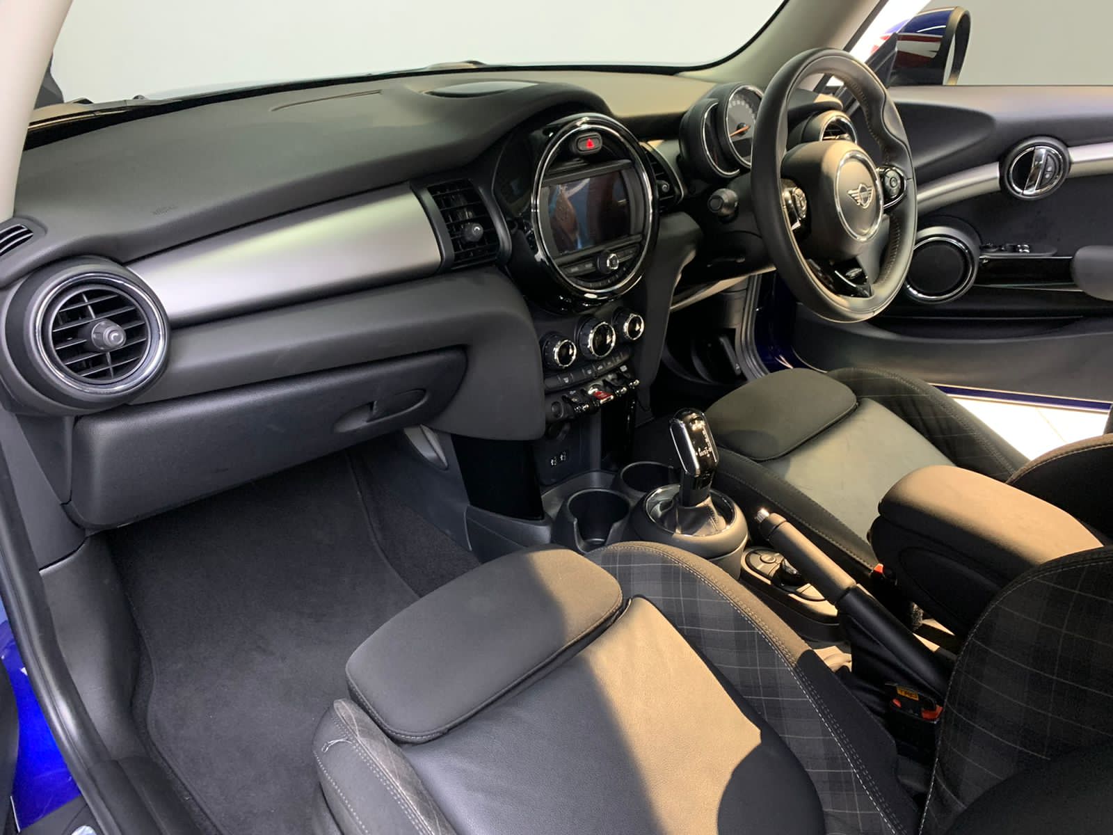 2019 MINI 3 Door Cooper 2019 MINI 3 Door Cooper