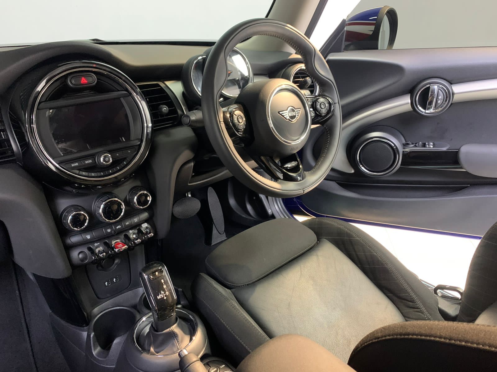 2019 MINI 3 Door Cooper 2019 MINI 3 Door Cooper