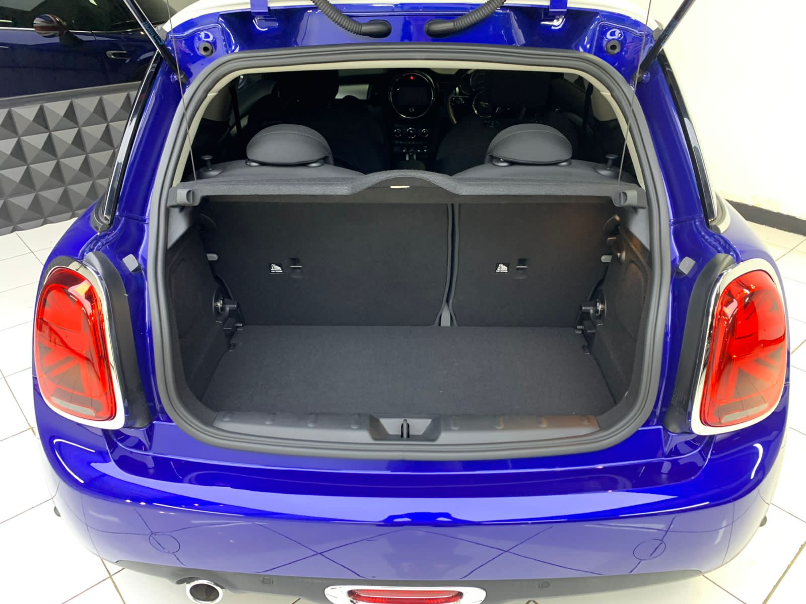 2019 MINI 3 Door Cooper 2019 MINI 3 Door Cooper