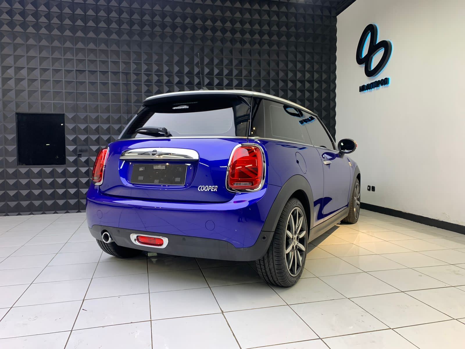 2019 MINI 3 Door Cooper 2019 MINI 3 Door Cooper