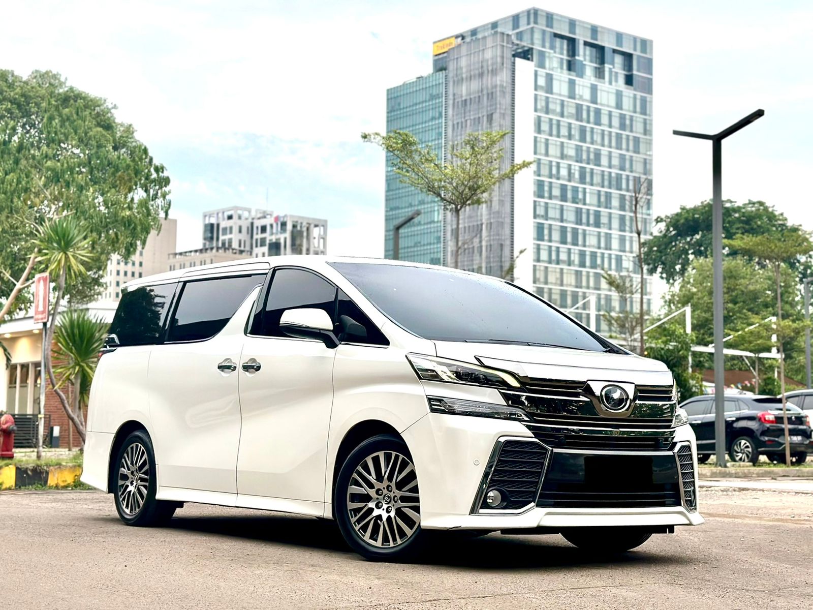 2015 Toyota Vellfire  2.5 ZG AT PREMIUM SOUND Bekas 2015 Toyota Vellfire  2.5 ZG AT PREMIUM SOUND Bekas