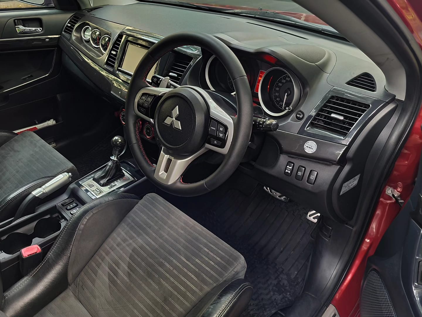 2008 Mitsubishi Lancer Evolution  EVOLUTION X 2.0 AT TURBO 2008 Mitsubishi Lancer Evolution  EVOLUTION X 2.0 AT TURBO