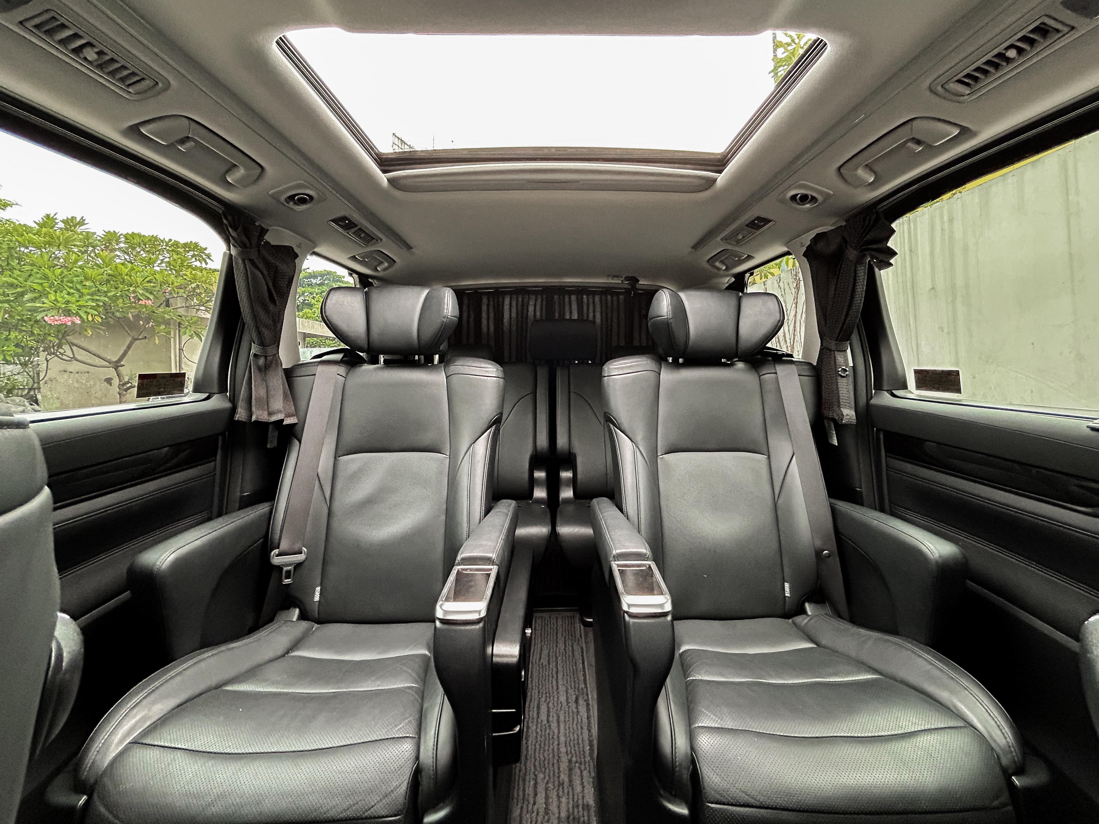 2018 Toyota Vellfire 2.5 G A/T 2018 Toyota Vellfire 2.5 G A/T