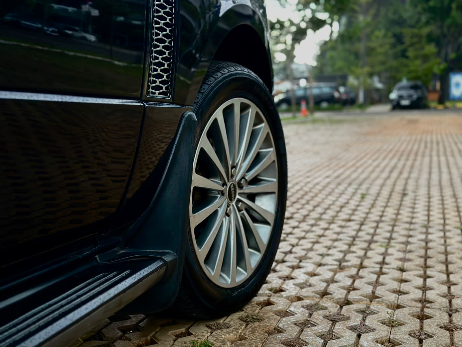 2012 Land Rover Range Rover  V8 5.0 VOGUE 2012 Land Rover Range Rover  V8 5.0 VOGUE